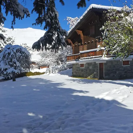 Chalet Petits Quinquins شاليه